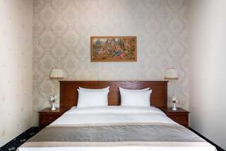 Отель Моцарт Отель Одесса Полулюкс-1