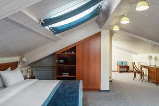 Отель Моцарт Отель Одесса Двухместный номер с 1 кроватью или 2 отдельными кроватями-8