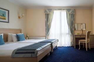 Отель Моцарт Отель Одесса Двухместный номер с 1 кроватью или 2 отдельными кроватями-11